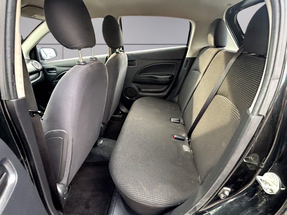 Photo 13 of this MITSUBISHI MIRAGE