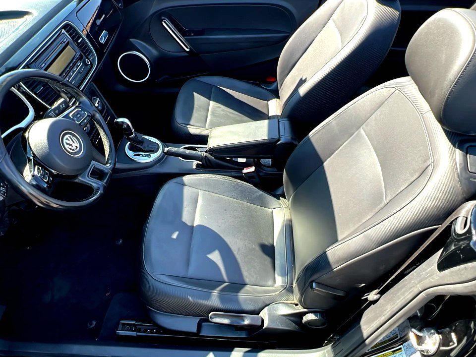 Photo 12 of this VOLKSWAGEN BEETLE CONVERTI