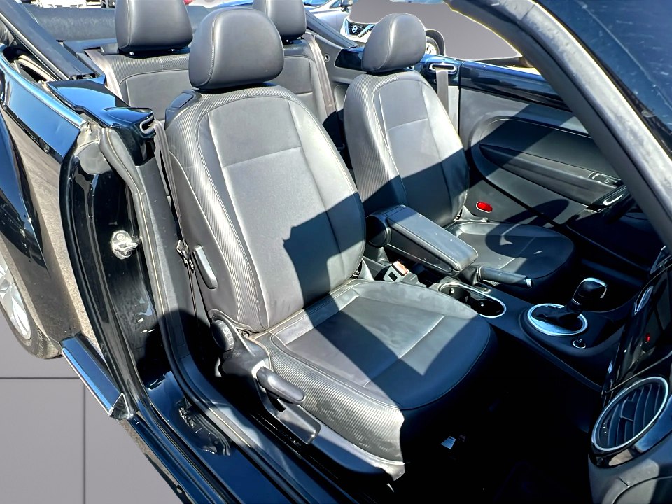 Photo 13 of this VOLKSWAGEN BEETLE CONVERTI