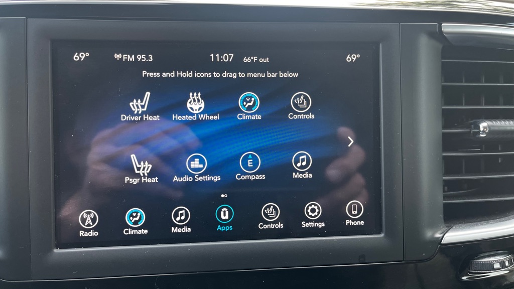 Photo 21 of this CHRYSLER PACIFICA