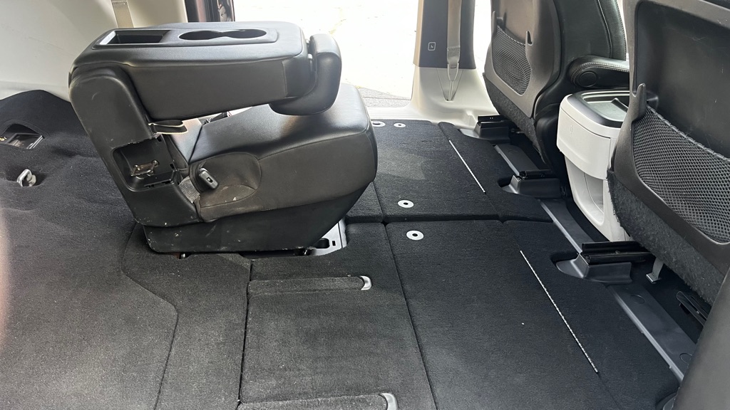 Photo 45 of this CHRYSLER PACIFICA