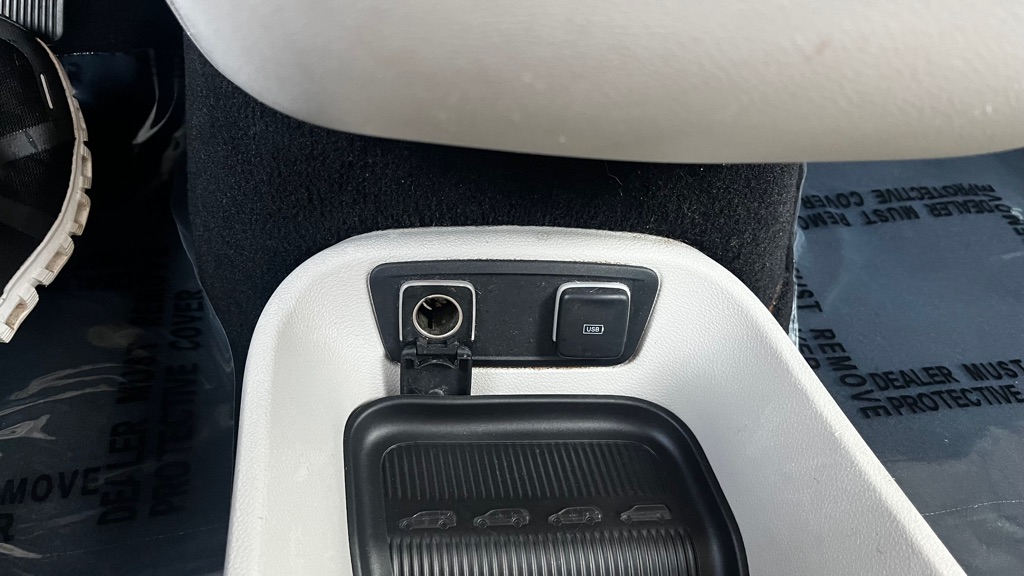 Photo 22 of this CHRYSLER PACIFICA
