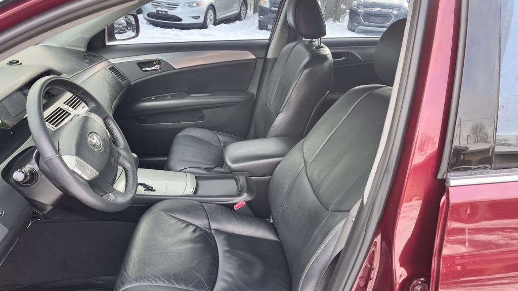 Photo 16 of this TOYOTA AVALON