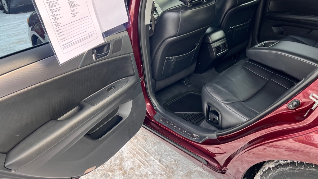 Photo 30 of this TOYOTA AVALON