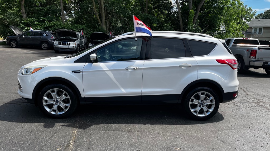 Photo 3 of this FORD ESCAPE
