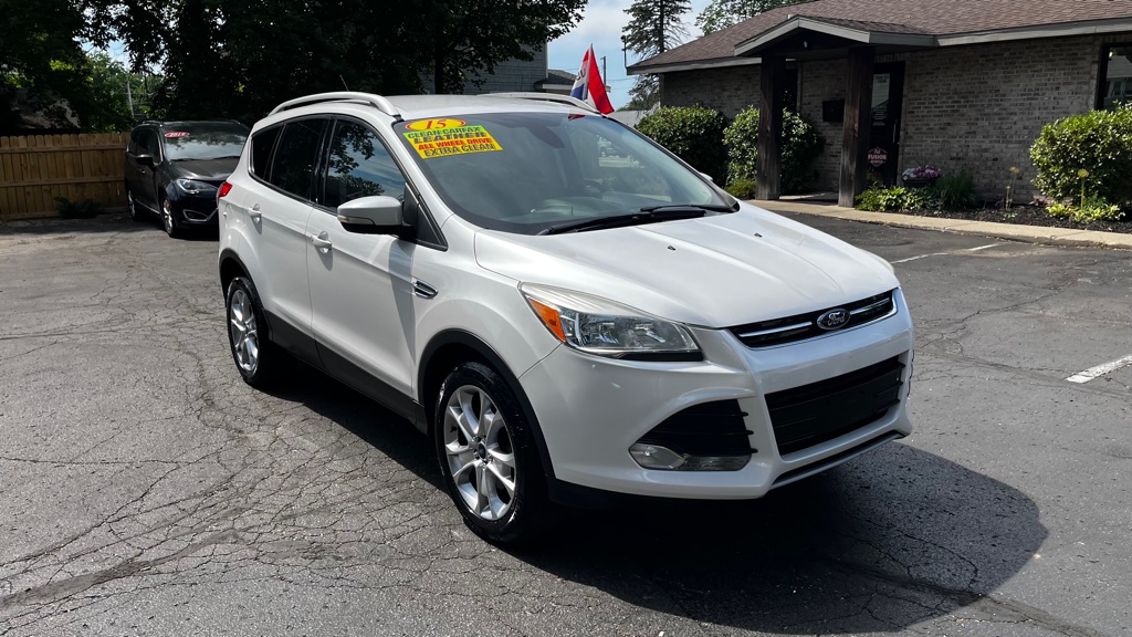 Photo 13 of this FORD ESCAPE