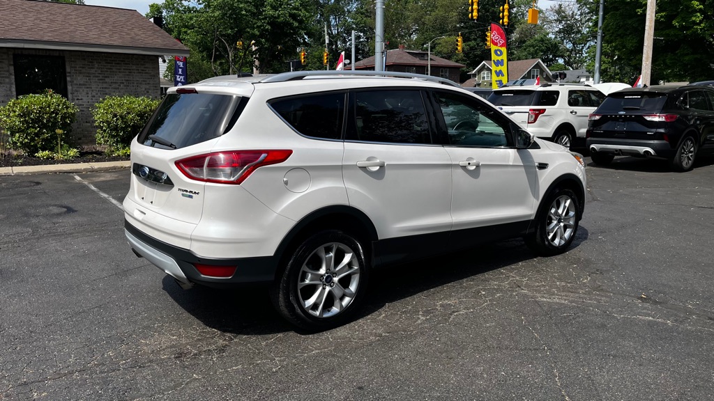 Photo 9 of this FORD ESCAPE