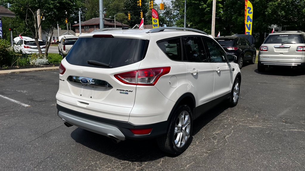 Photo 8 of this FORD ESCAPE