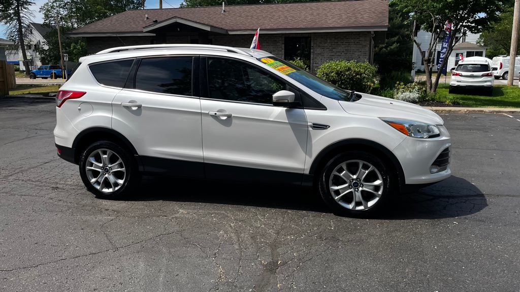 Photo 11 of this FORD ESCAPE