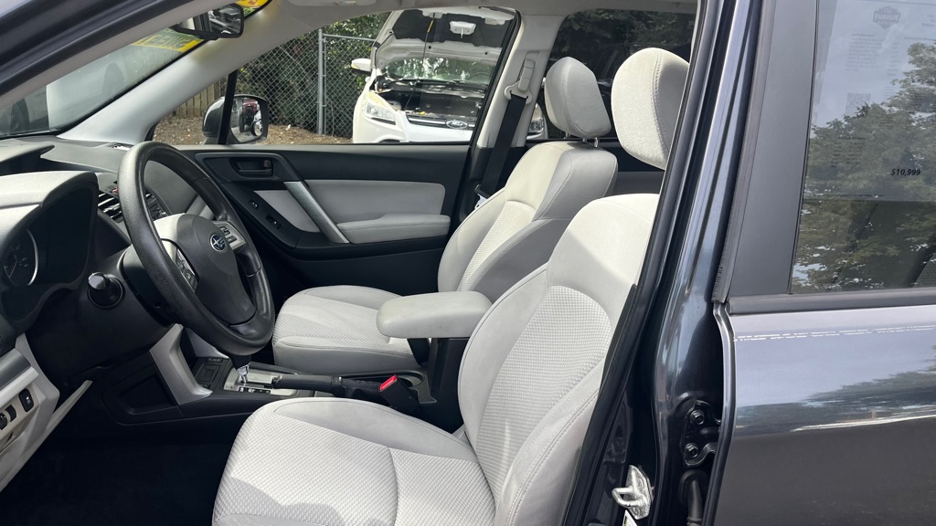 Photo 23 of this SUBARU FORESTER