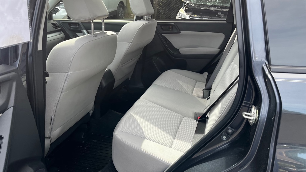 Photo 32 of this SUBARU FORESTER