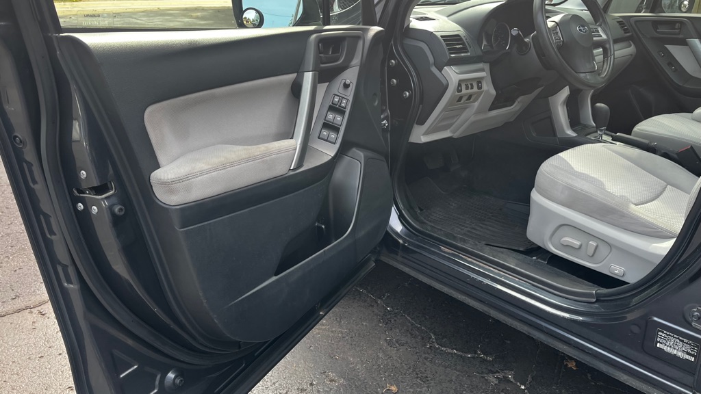 Photo 21 of this SUBARU FORESTER