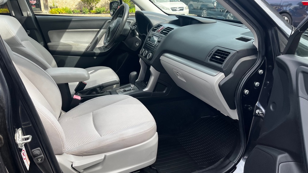 Photo 26 of this SUBARU FORESTER
