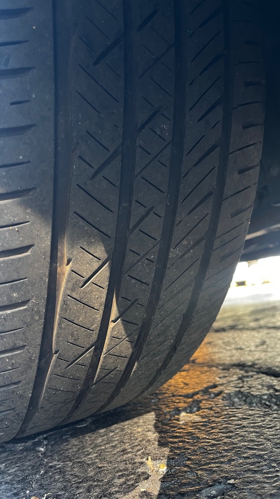 Photo 51 of this CHEVROLET EQUINOX
