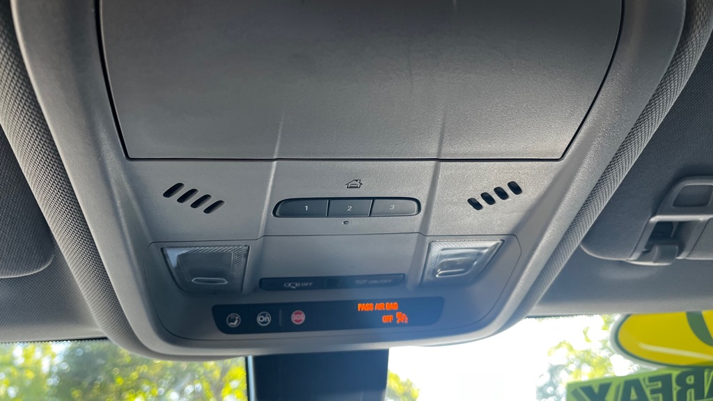 Photo 16 of this CHEVROLET EQUINOX