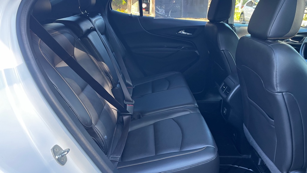 Photo 45 of this CHEVROLET EQUINOX