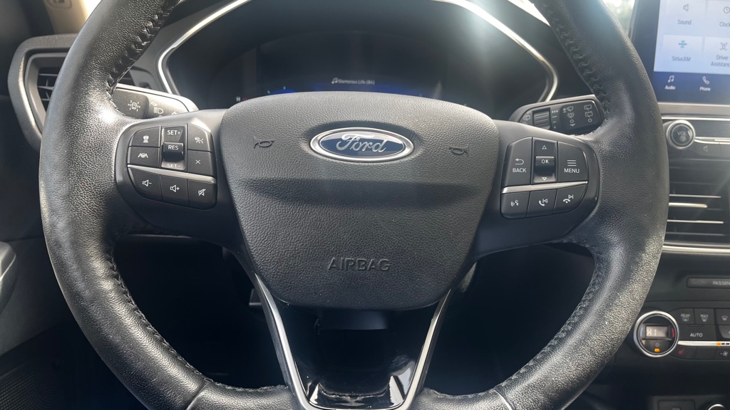 Photo 16 of this FORD ESCAPE
