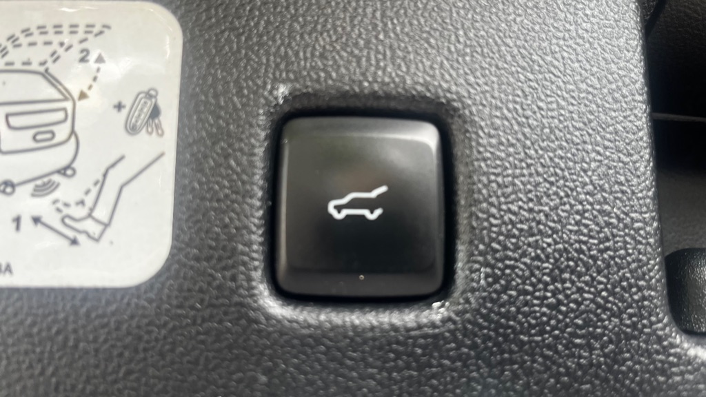 Photo 53 of this FORD ESCAPE