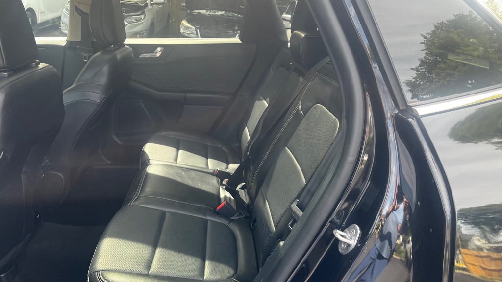 Photo 43 of this FORD ESCAPE