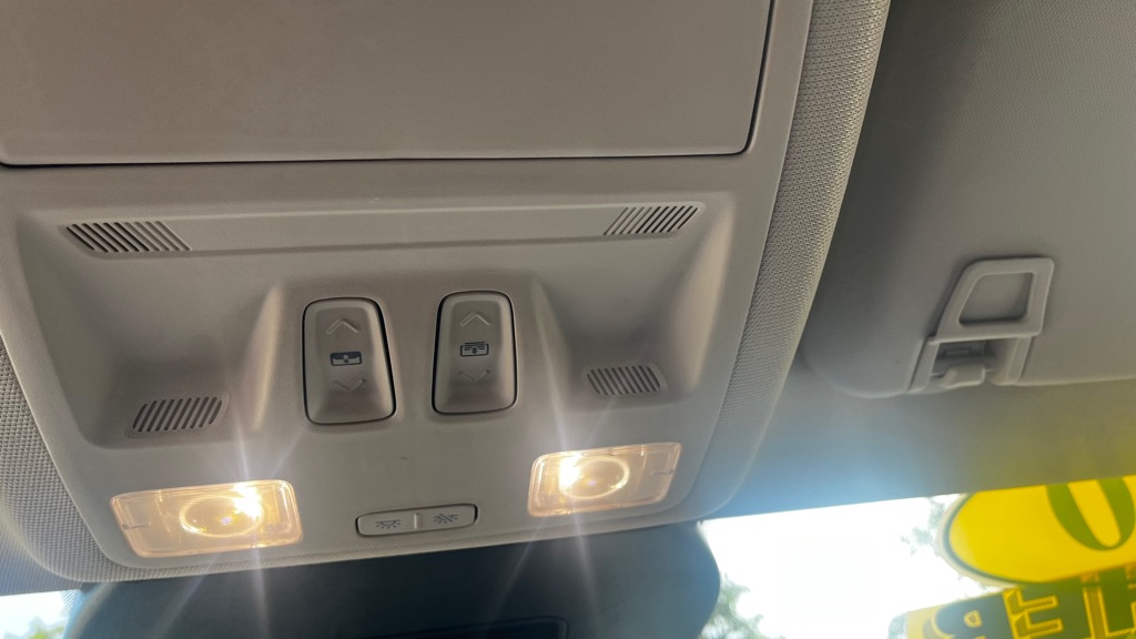 Photo 18 of this FORD ESCAPE