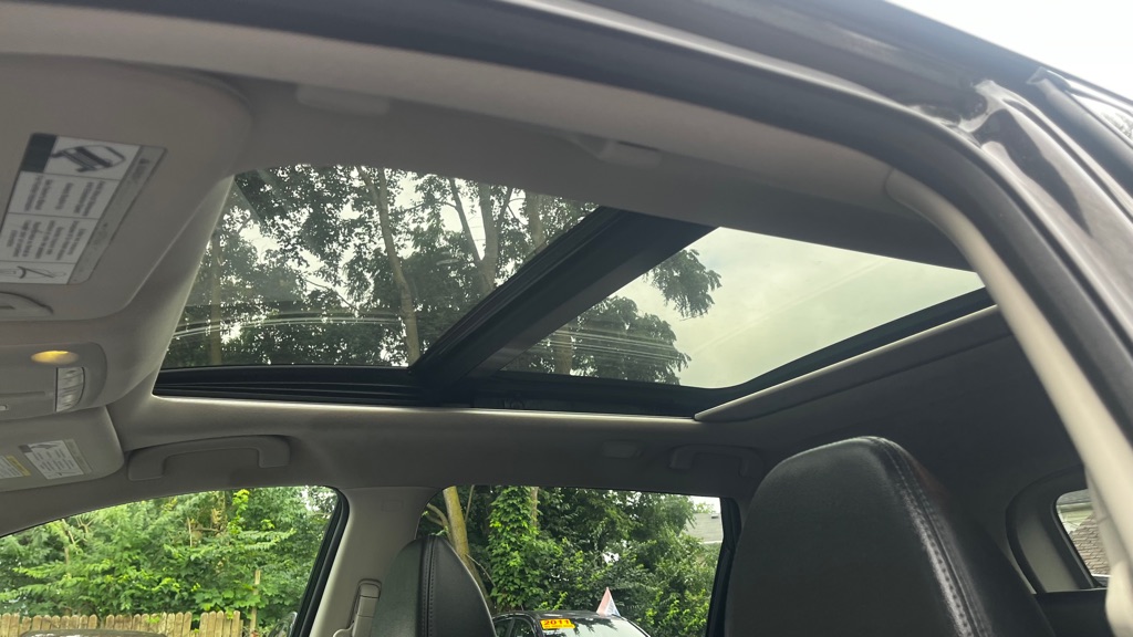 Photo 16 of this NISSAN ROGUE