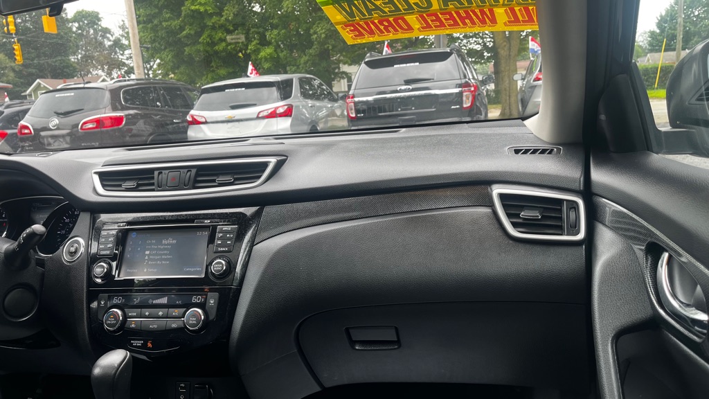 Photo 38 of this NISSAN ROGUE