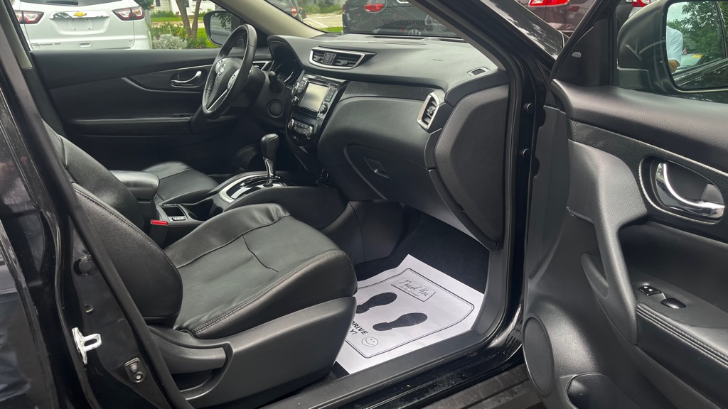 Photo 29 of this NISSAN ROGUE