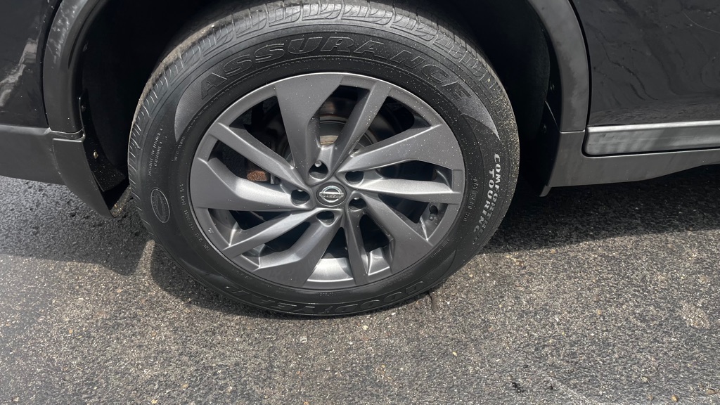 Photo 52 of this NISSAN ROGUE