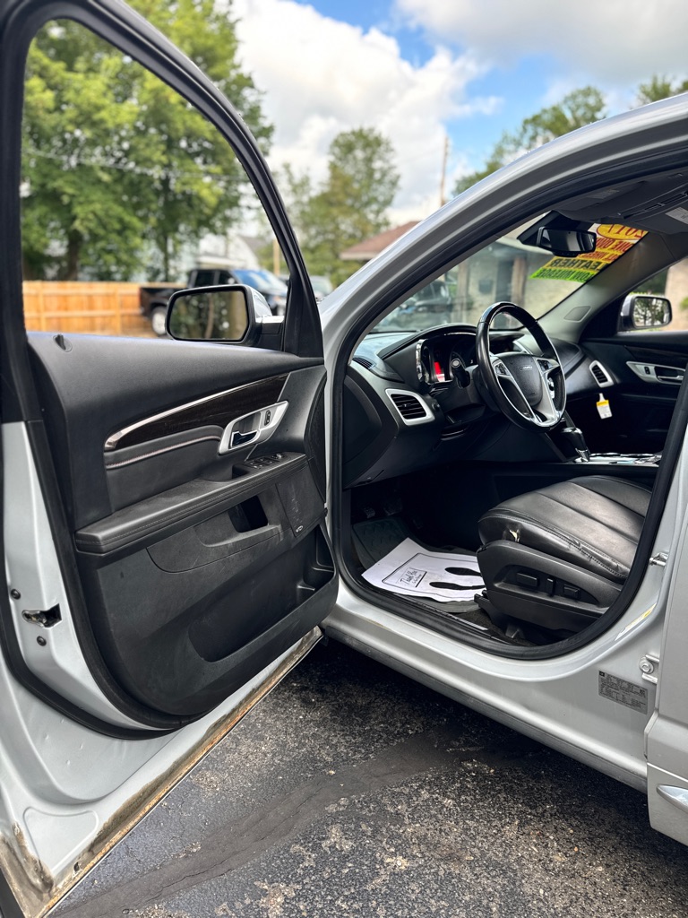 Photo 18 of this GMC TERRAIN