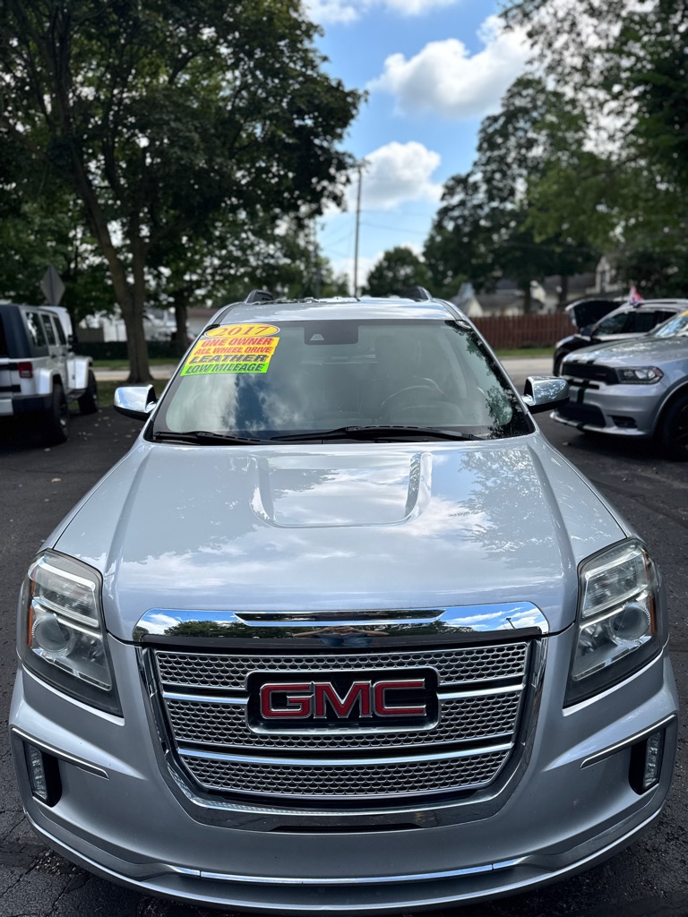 Photo 9 of this GMC TERRAIN