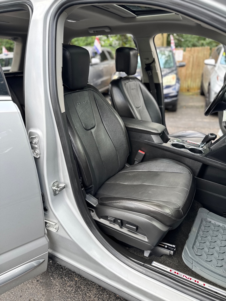 Photo 39 of this GMC TERRAIN