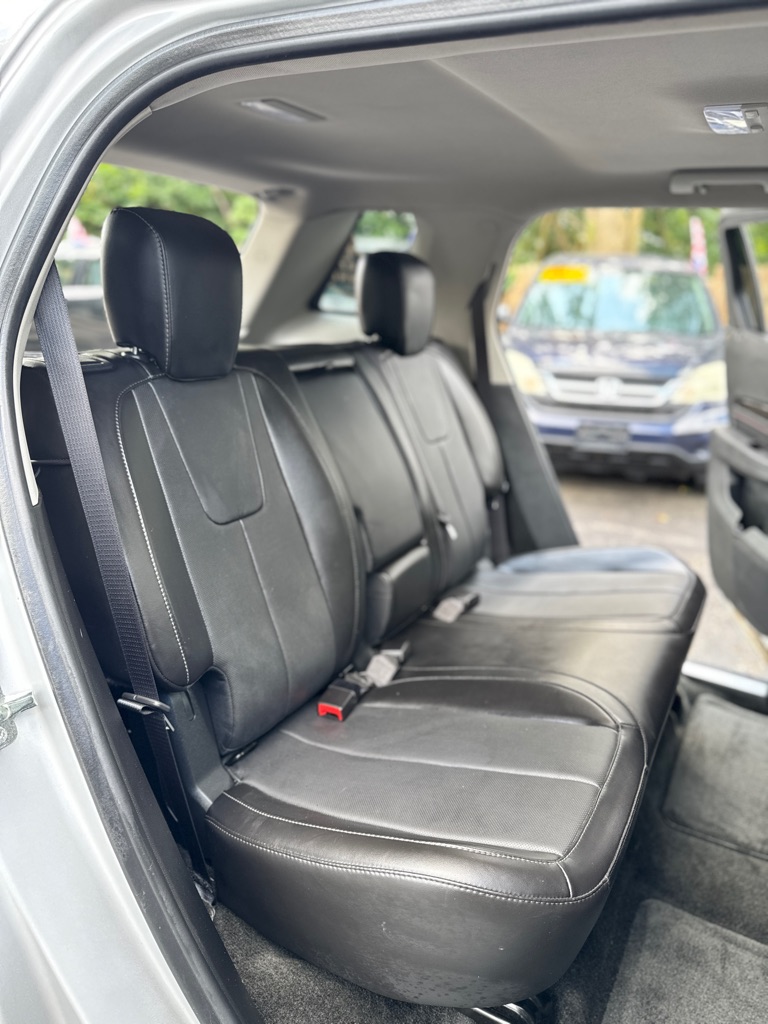 Photo 36 of this GMC TERRAIN