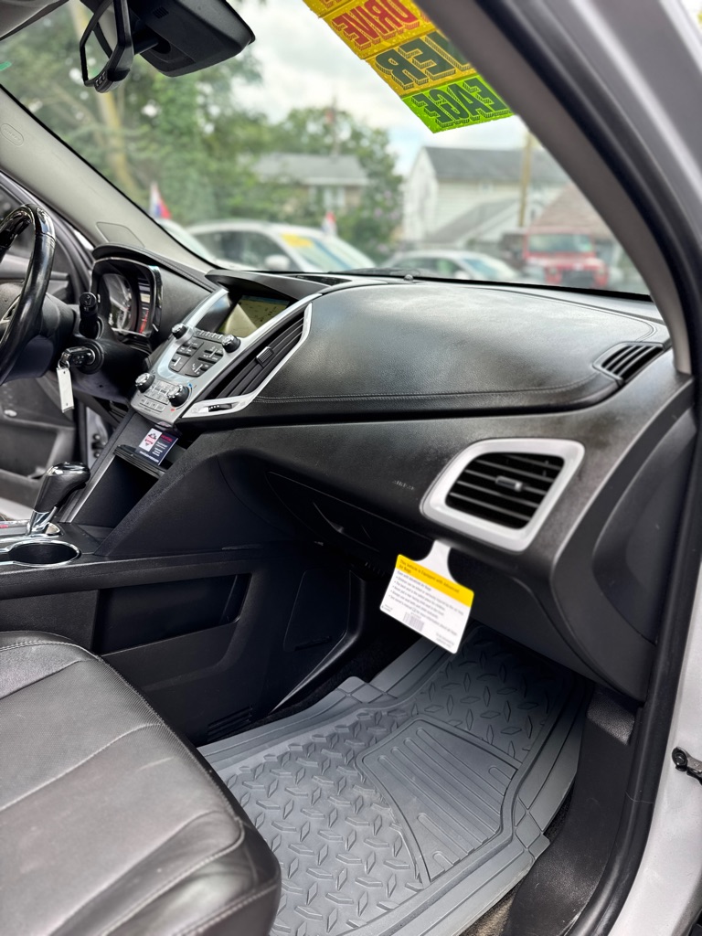 Photo 40 of this GMC TERRAIN