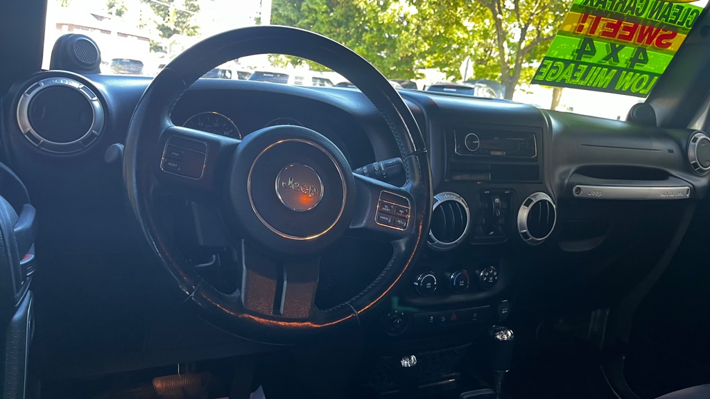 Photo 34 of this JEEP WRANGLER UNLIMI