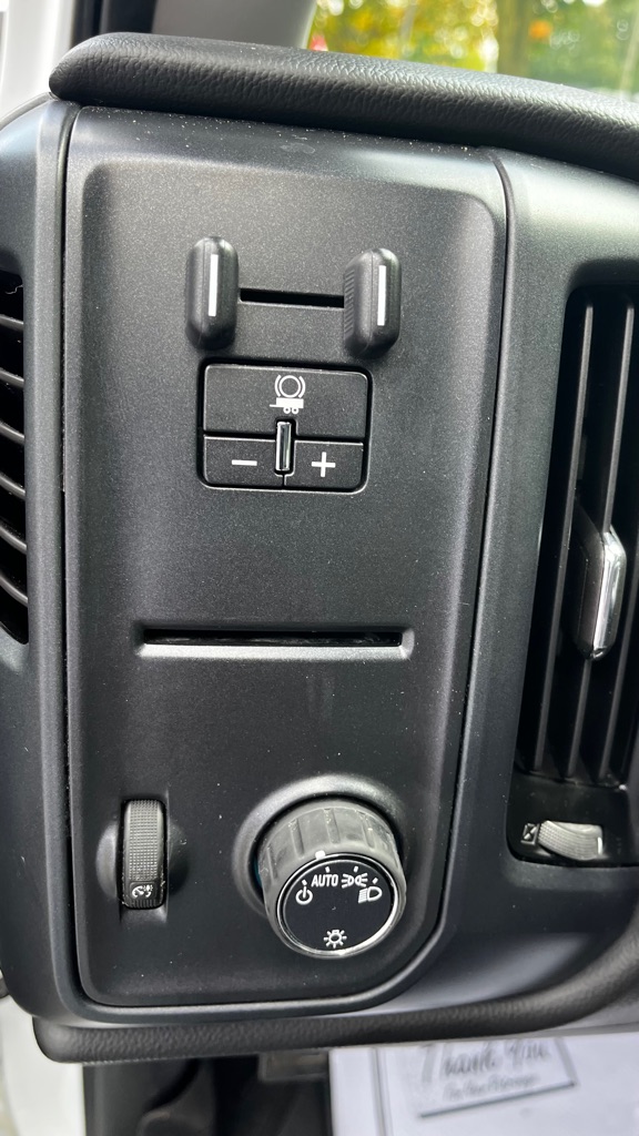 Photo 26 of this GMC SIERRA 1500