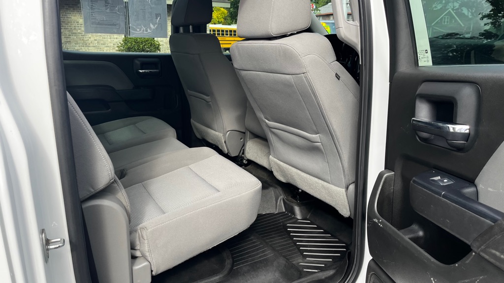 Photo 48 of this GMC SIERRA 1500
