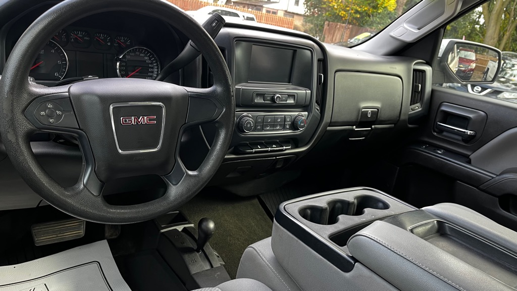 Photo 38 of this GMC SIERRA 1500