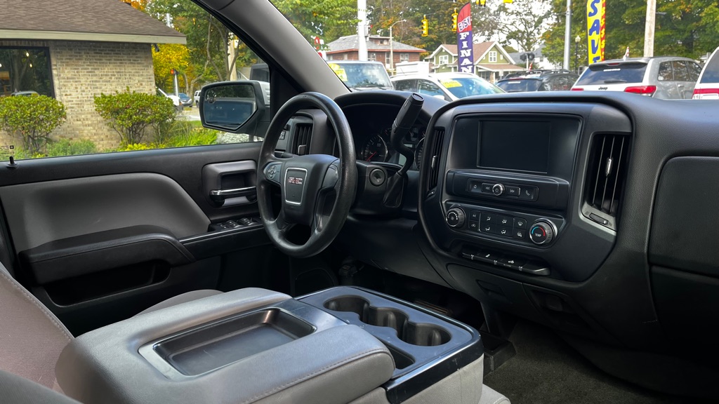 Photo 46 of this GMC SIERRA 1500