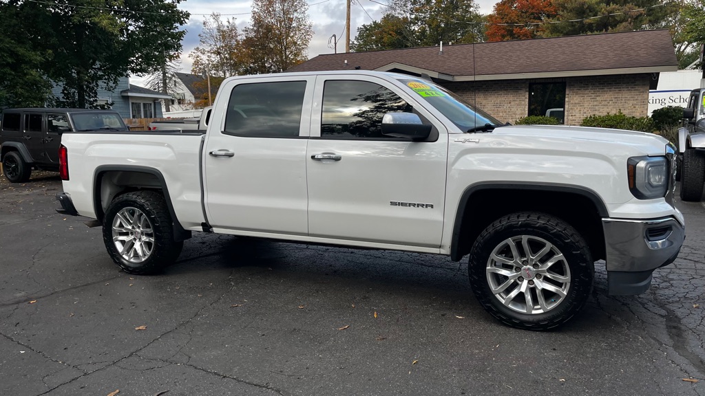 Photo 10 of this GMC SIERRA 1500