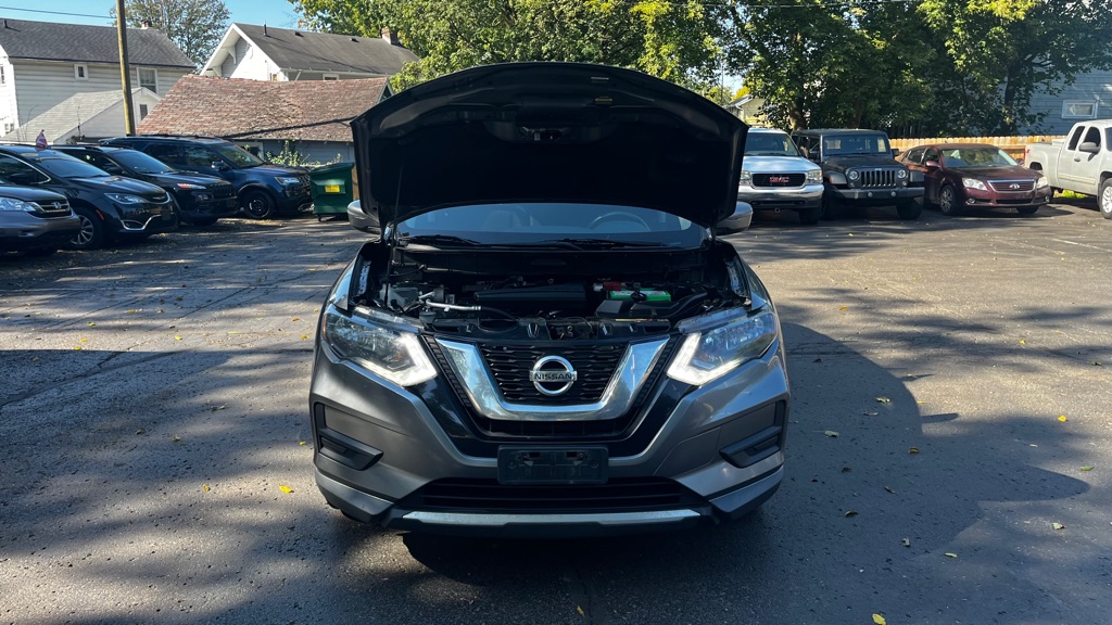 Photo 13 of this NISSAN ROGUE