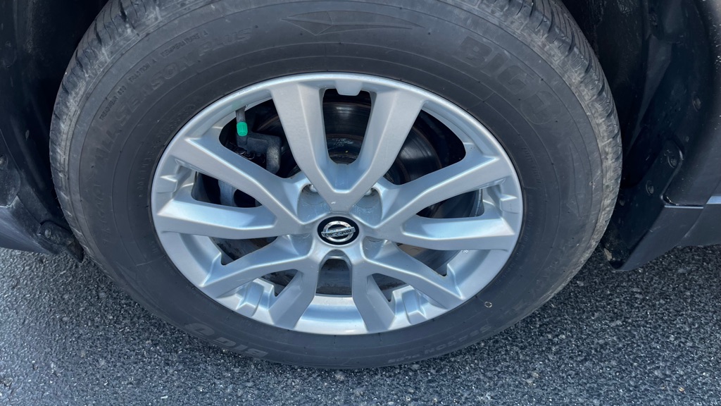 Photo 54 of this NISSAN ROGUE