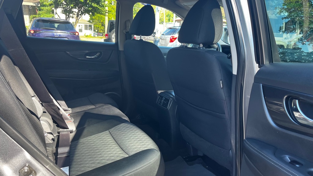 Photo 42 of this NISSAN ROGUE