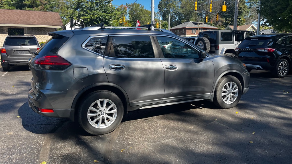 Photo 8 of this NISSAN ROGUE