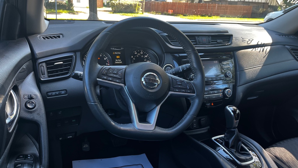 Photo 33 of this NISSAN ROGUE