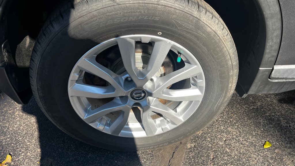 Photo 50 of this NISSAN ROGUE