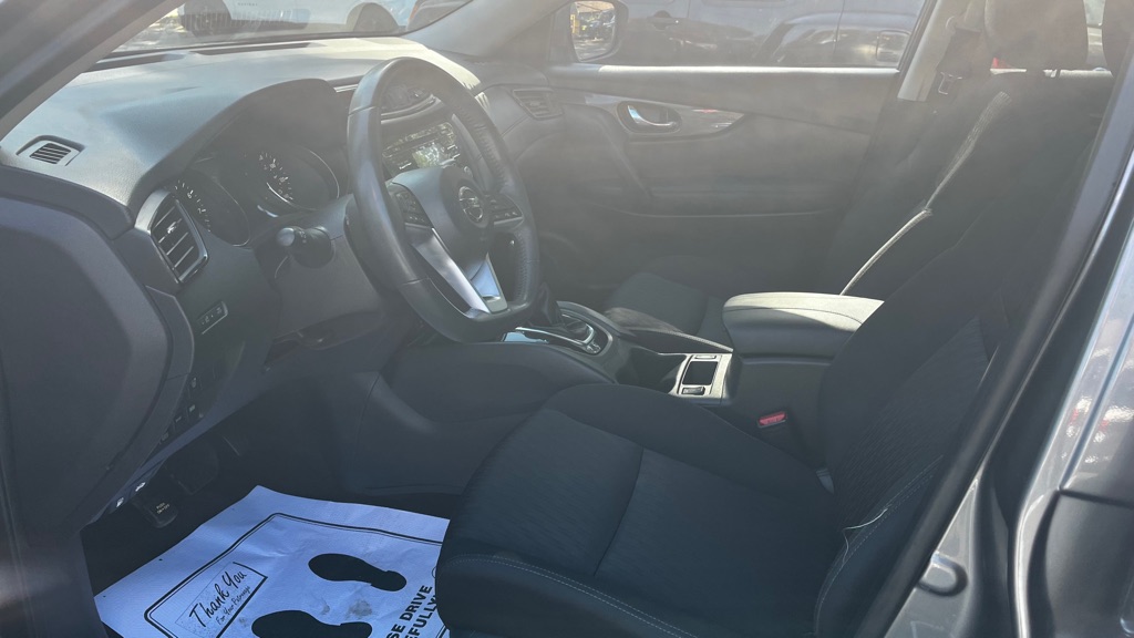Photo 25 of this NISSAN ROGUE