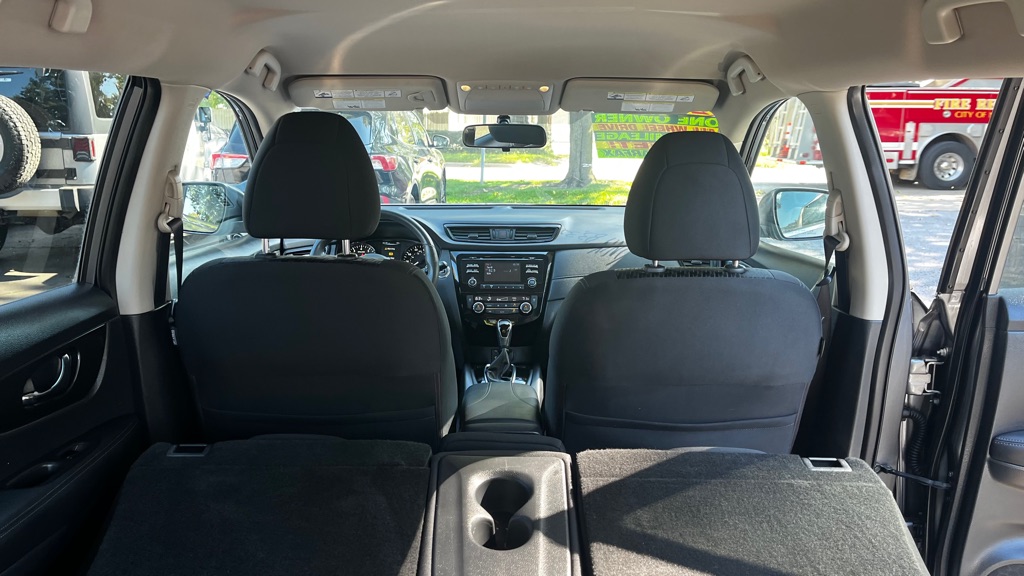 Photo 45 of this NISSAN ROGUE
