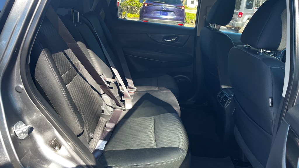 Photo 43 of this NISSAN ROGUE