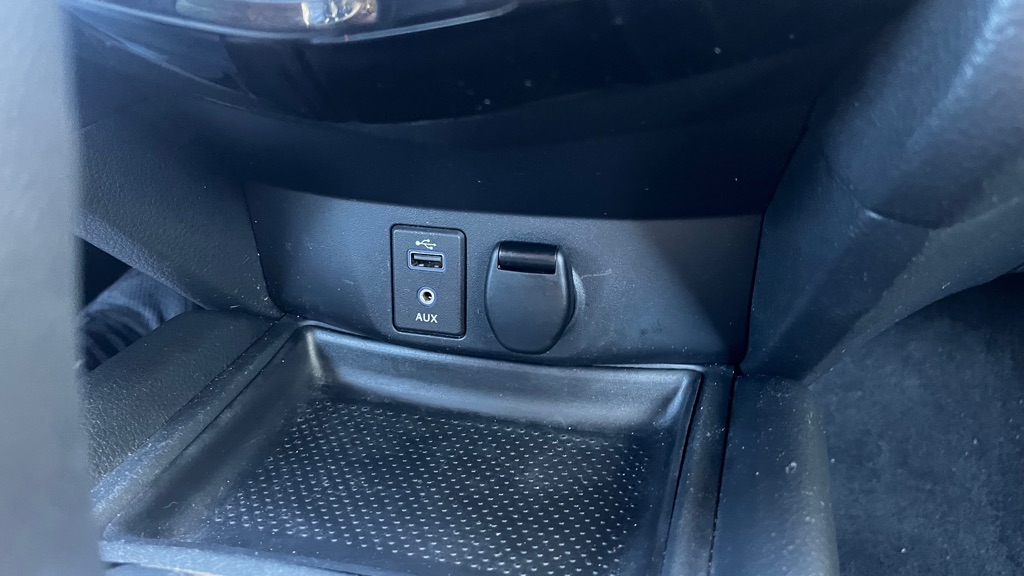Photo 17 of this NISSAN ROGUE