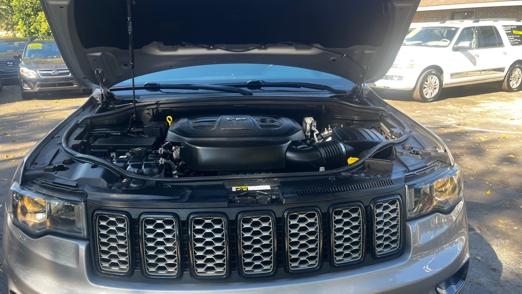 Photo 15 of this JEEP GRAND CHEROKEE